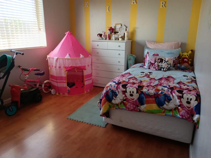 3 Bedroom Property for Sale in Heathfield Western Cape
